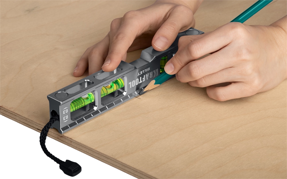 KRAFTOOL  BILLET, 8 в 1, 20 см, точность 0.3 мм/м, 4 глазка, брусковый магнитный уровень (34790) 34790