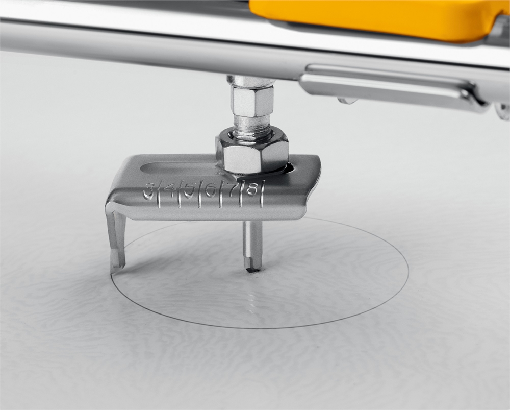 STAYER  600 мм, 4 - 12 мм, с круговым резаком, усиленный роликовый плиткорез (3310-60) 3310-60