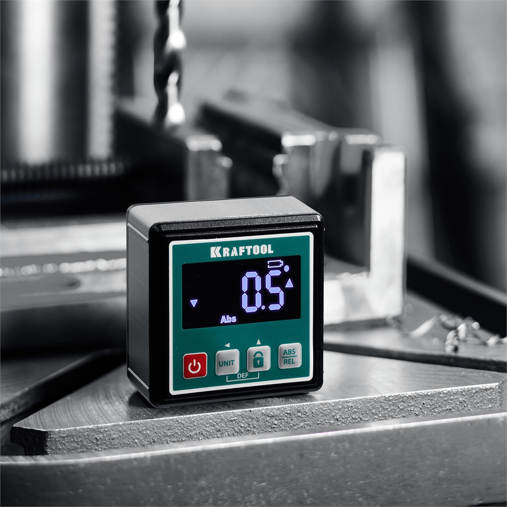 KRAFTOOL  KOMPAKT, 4 х 90 С, точность 0.1, уровень-уклономер электронный (34687) 34687