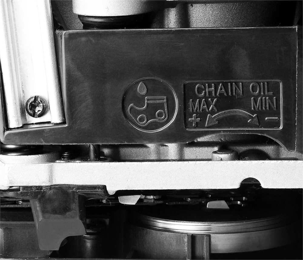 ЗУБР  56 см3, 45 см, бензопила, Профессионал (ПБЦ-560 45ДП) ПБЦ-560 45ДП