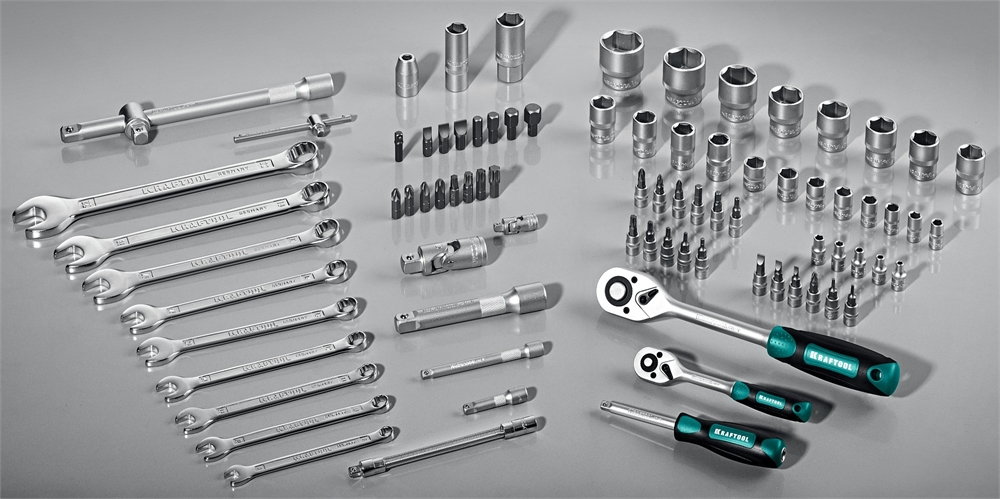 KRAFTOOL  X-Drive 82, 82 предм., (1/2″+1/4″), универсальный набор инструмента (27887-H82) 27887-H82_z03